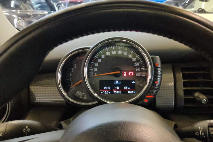 Used MINI MINI 2014 1.5T COOPER Fun
