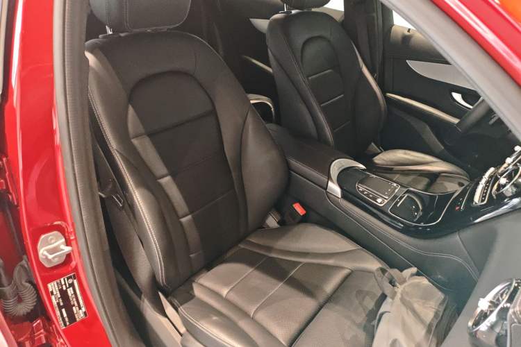 Used Mercedes-Benz GLC Coupe 2020 GLC 260 4MATIC Coupe SUV
