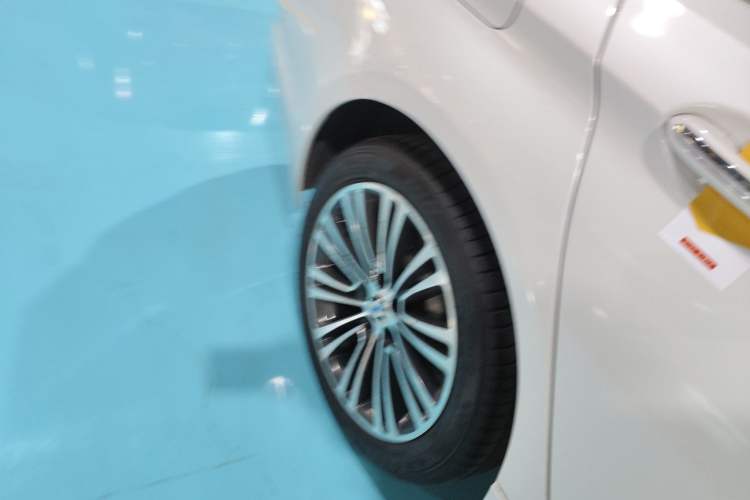 Used BMW 5 Series 2018 530Li Luxury Edition Premium Package
