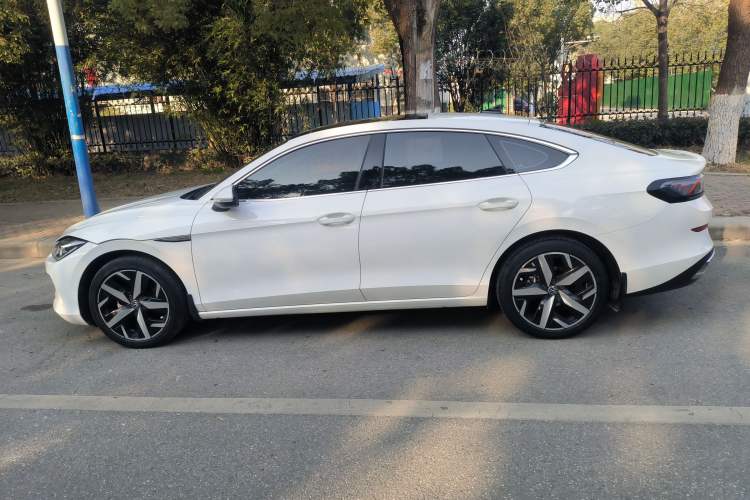 Used Volkswagen Lamando 2022 Lavida L 280TSI DSG Cool & Spicy Edition