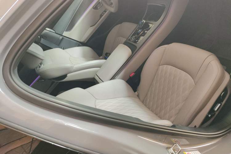 Used BYD Han 2025 EV Intelligent Driving Edition 701KM LiDAR Flagship Model