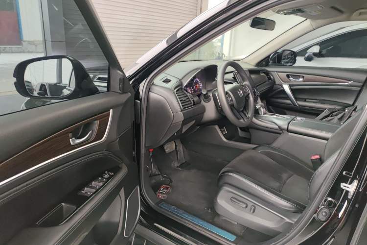 Used Honda Avancier 2017 240TURBO Two-Wheel Drive Elite Edition
