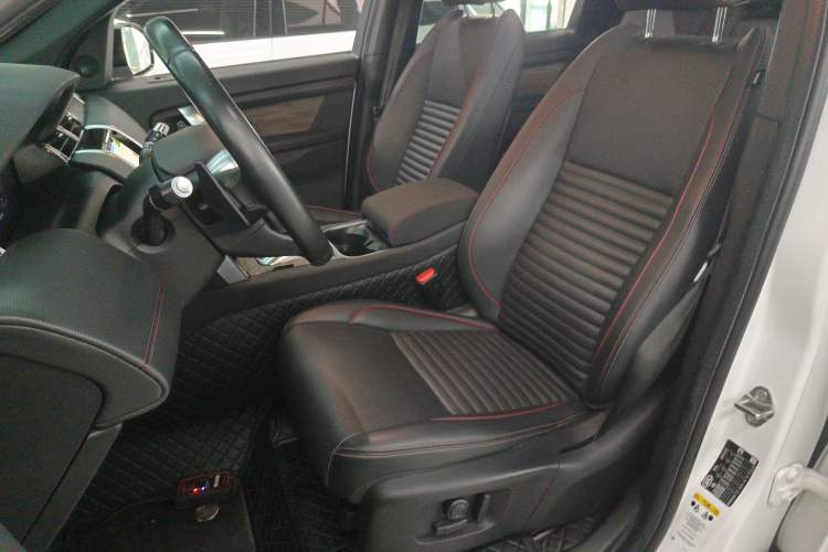 Used Land Rover Discovery Sport 2020 249 PS R-Dynamic Performance Tech Edition 7 Seats
