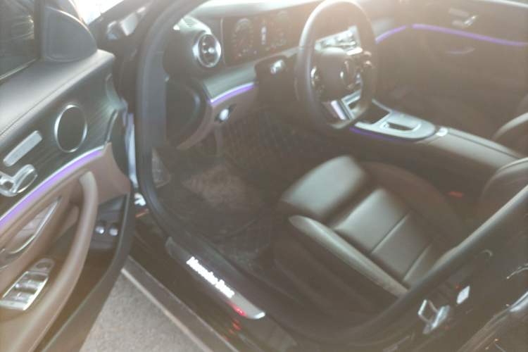 Used Mercedes-Benz E-Class New Energy 2022 Restyled E 350 e L Plug-in Hybrid Sports Sedan