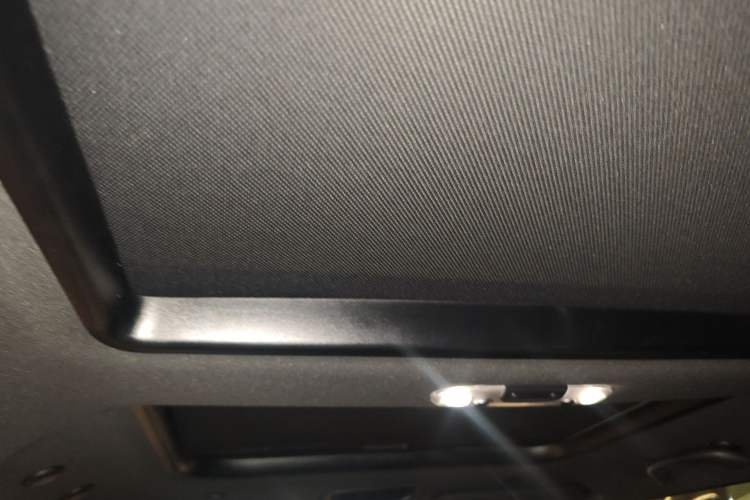 Used MINI MINI 2022 2.0T COOPER S Black Badge Special Edition Five-Door Model
