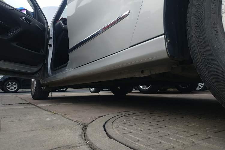 Used Citroen Elysee 2015 Zhishang Edition 1.6L Manual Fashion Model