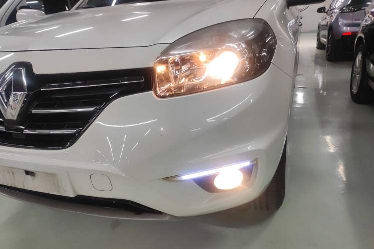 Used Renault Koleos (Import) 2014 Revised Version 2.0L Two-Wheel Drive Fashion Edition