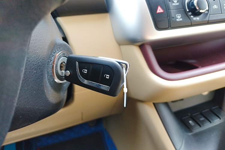 Used Toyota Highlander 2015 2.0T Two-Wheel Drive Elite Edition 7 Seats