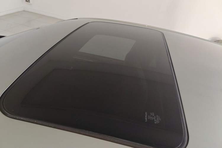 Used Lexus ES 2025 300h Deluxe Edition