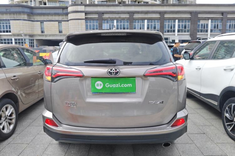 Used Toyota RAV4 2016 2.0L CVT Two-Wheel Drive Urban Edition China V Standard
