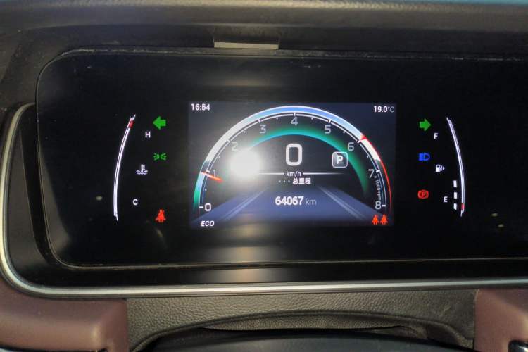 Used GAC Trumpchi M6 2021 PRO 270T DCT Luxury Edition
