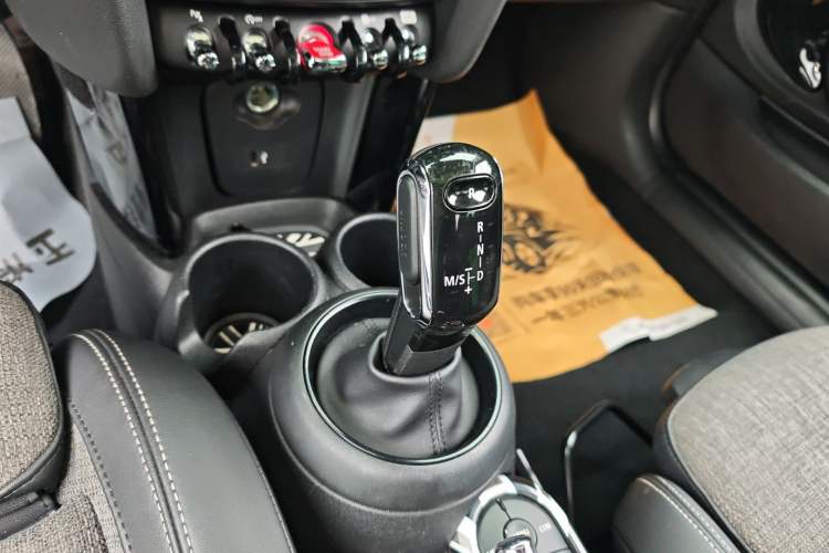 Used  MINI 2019 1.5T COOPER Classic Edition
