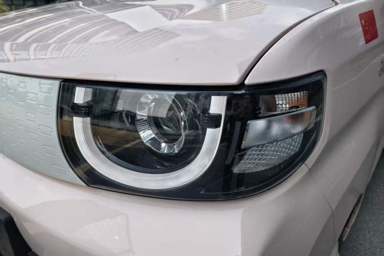 Used Chery QQ Ice Cream 2022 170km Sundae Phosphate Lithium-Ion
