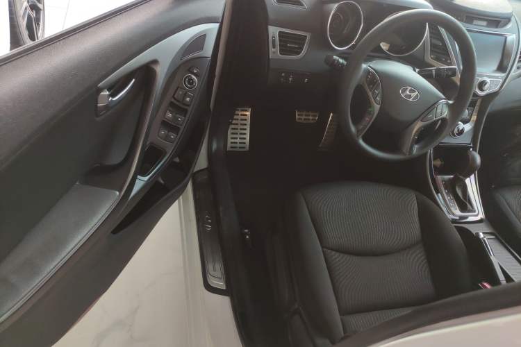 Used Hyundai Elantra 2016 1.6L Automatic Prestige Edition
