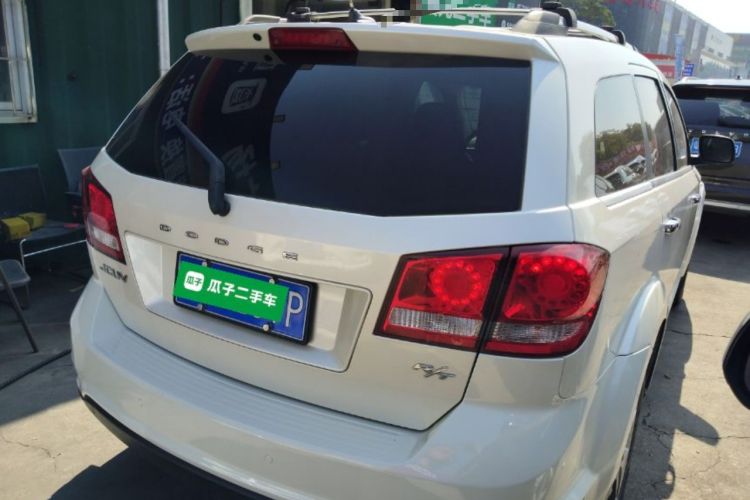 Used Dodge Journey 2013 2.4L Two-Wheel Drive Luxury Version
