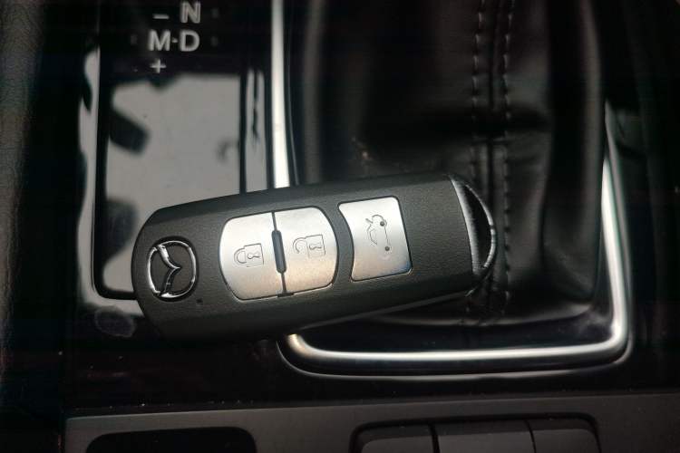 Used Mazda Mazda 3 Axela 2017 Sedan 2.0L Automatic Prestige Model China V Standard