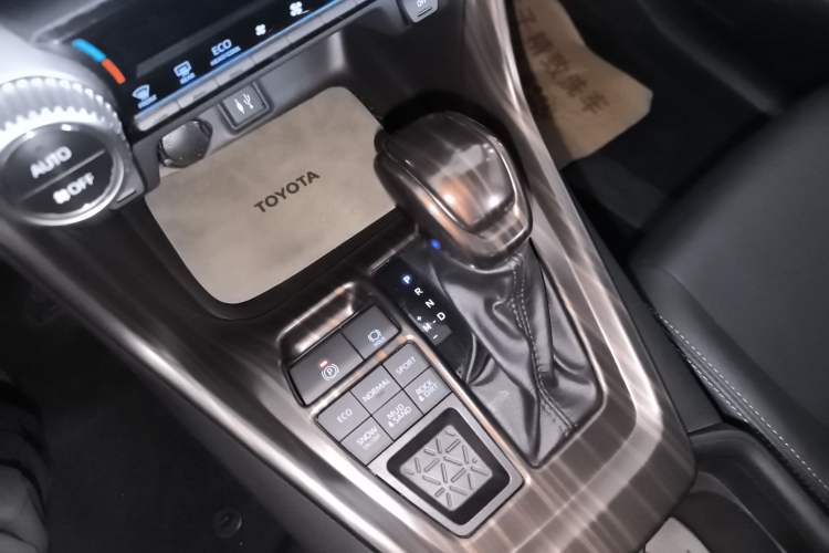 Used Toyota Wildlander 2022 2.0L CVT 4x4 Luxury PLUS Edition