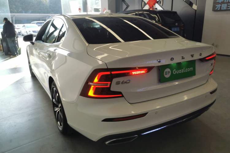 Used Volvo S60 2020 T4 Zhiyi Luxury Edition