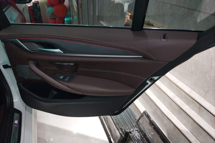 Used BMW 5 Series 2022 Restyled 530Li Luxury Edition M Sport Package
