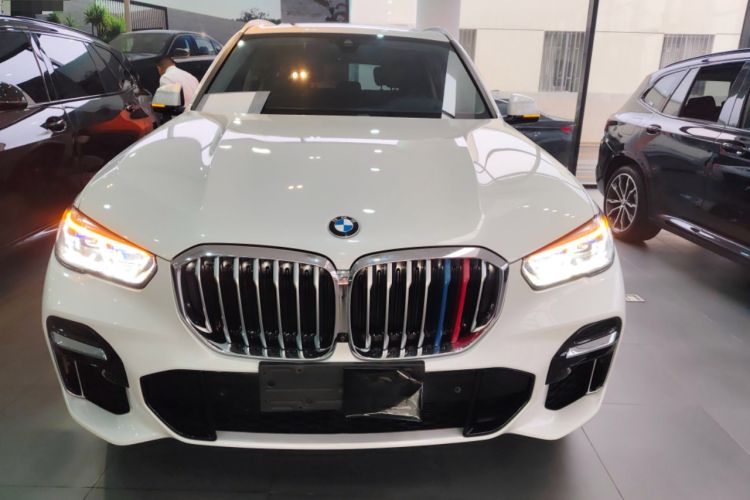 Used BMW X5 2022 Restyled xDrive 30Li Luxury Version M Sport Package