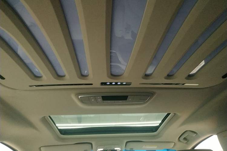 Used Buick GL8 2023 ES Lu Zun Comfort Model
