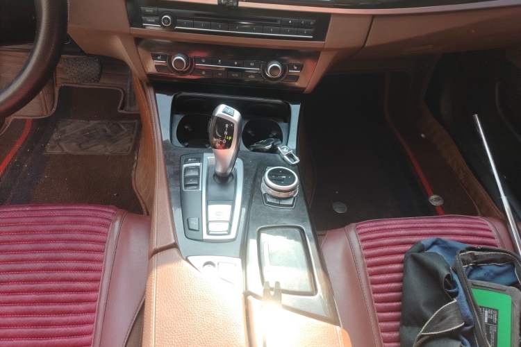 Used BMW 5 Series 2014 525Li Leading Model