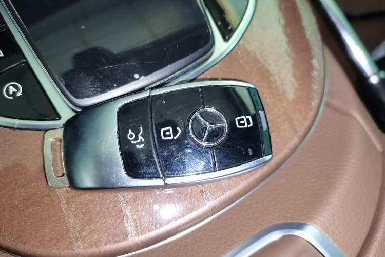 Used Mercedes-Benz E-Class 2023 Updated E 300 L Luxury Edition
