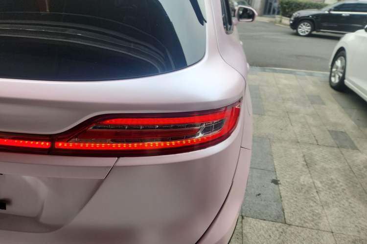 Used Lincoln MKC 2014 2.0T Four-Wheel Drive Prestige Edition