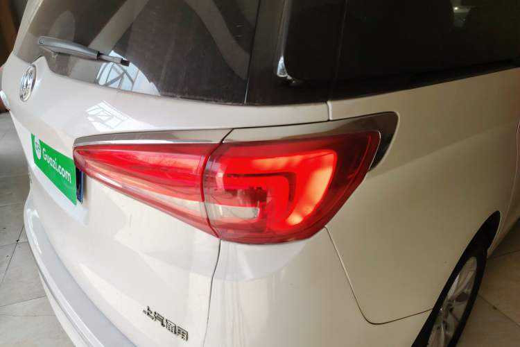 Used Buick GL8 2017 ES 28T Premium Version China V Standard
