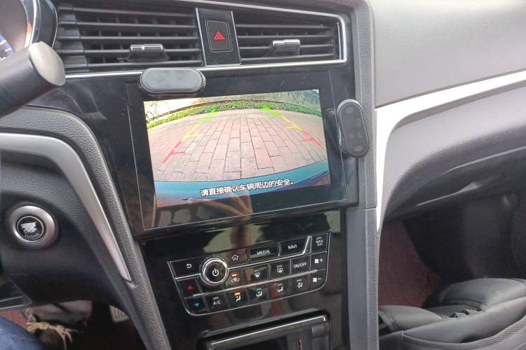 Used Venucia D60 2018 1.6L CVT Smart Connect Elite Edition
