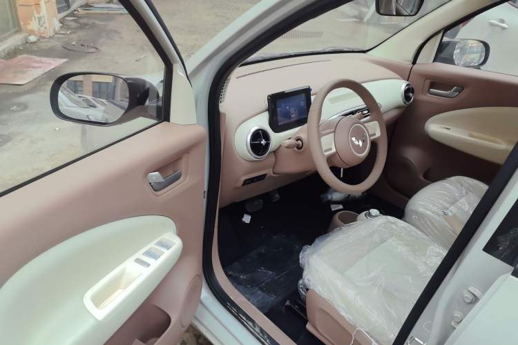 Used Wuling Hongguang MINIEV 2025 Four-Door Version Advanced Edition