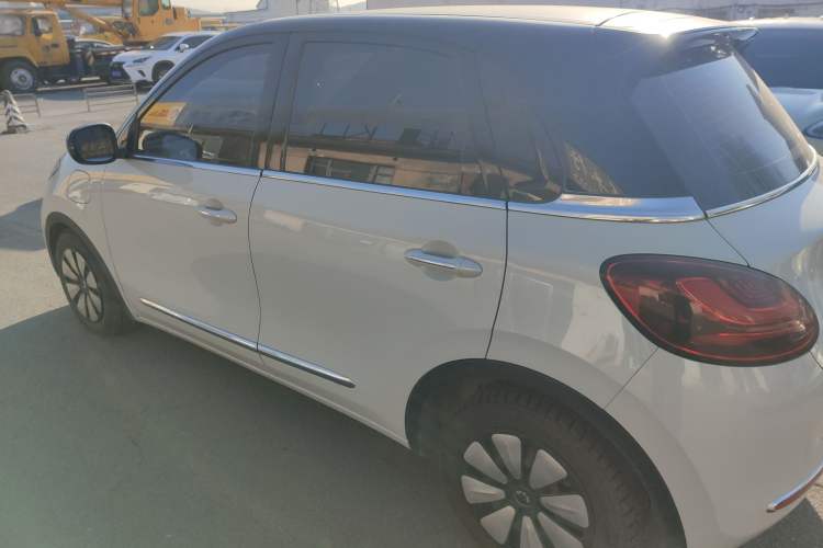 Used Wuling Bingo 2023 333 km Enjoyment Version
