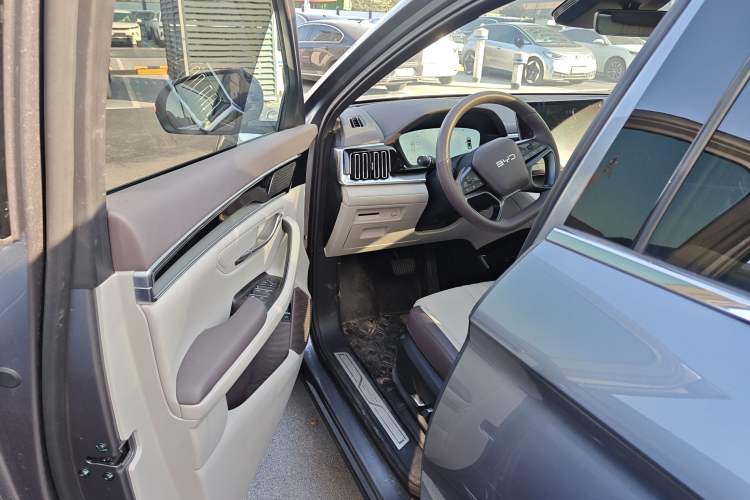 Used BYD Song PLUS New Energy 2025 DM-i Intelligent Driving 160KM Flagship Model
