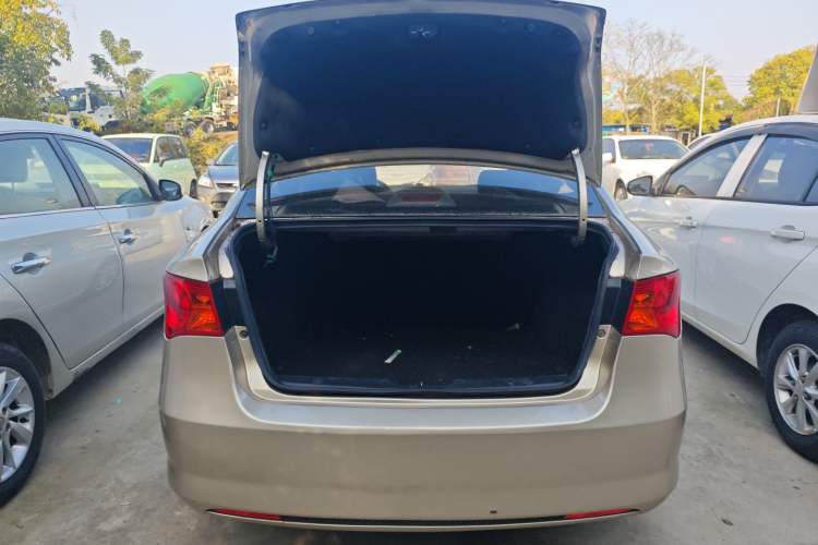 Used Roewe 350 2014 1.5L Manual Xunchi Edition
