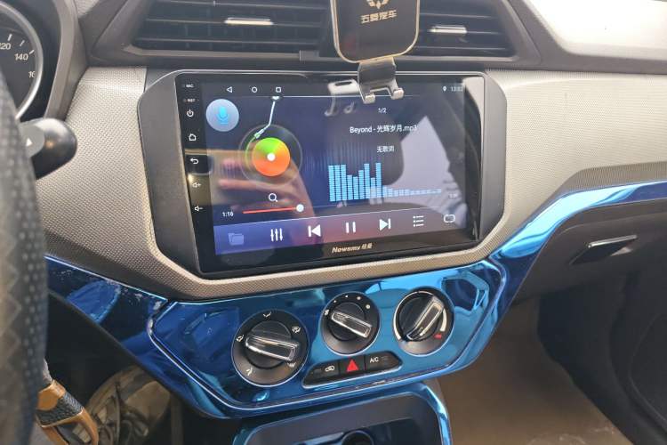 Used Wuling Hongguang 2019 1.5L S Comfort Edition China VI LAR
