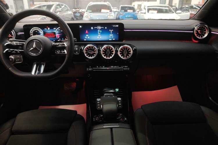 Used Mercedes-Benz A-Class 2024 A 200 L Fashion Model
