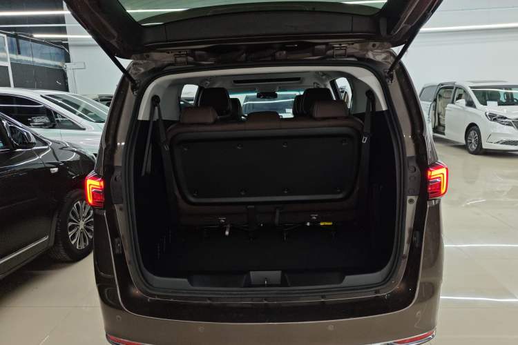 Used Buick GL8 2022 Land Business Class 652T Luxury Model