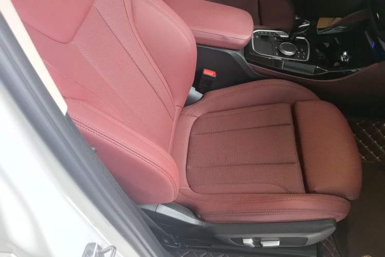 Used BMW X4 2022 xDrive 25i M Sport Package
