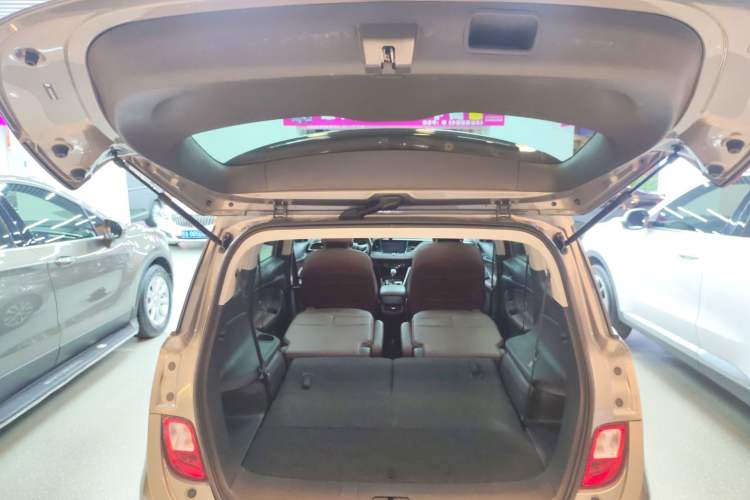 Used Buick GL6 2019 18T 6-Seater Connected Luxury Version China VI Standard