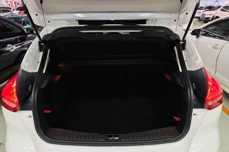 Used Ford Focus 2017 Hatchback 1.6L Automatic Comfort Plus SmartDrive Edition