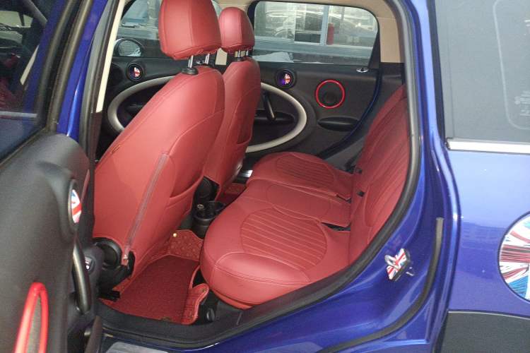 Used  Countryman 2014 1.6L ONE
