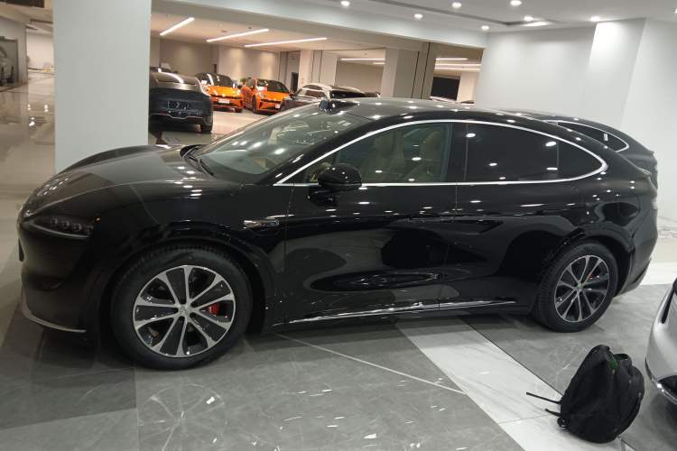 Used Hima Luxeed R7 2024 All-Electric 736 km Ultra
