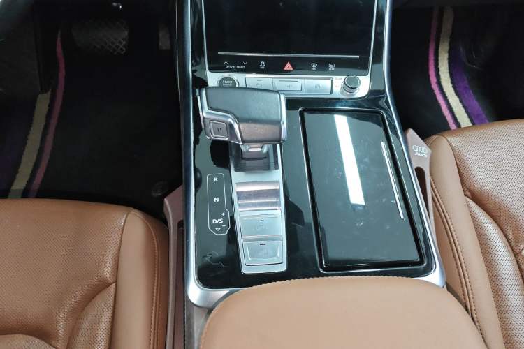 Used Audi Q7 2023 45 TFSI quattro S line Sport model