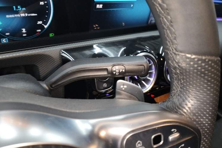 Used Mercedes-Benz A-Class 2021 A 200 L Sport Sedan Fashion Model
