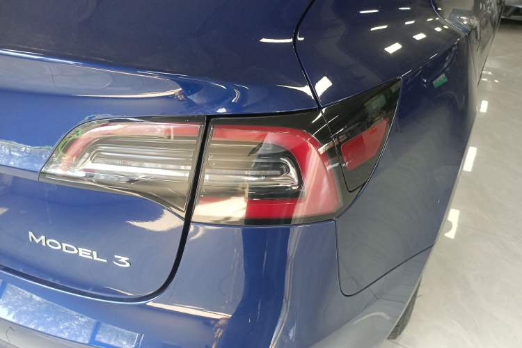 Used Tesla Model 3 2020 Long-Range Rear-Wheel-Drive Version
