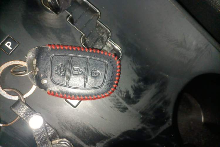 Used Hyundai ix35 2015 2.0L Automatic 2WD Smart Type China IV
