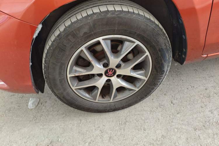 Used BYD Song 2017 Gaishe Upgrade Edition 1.5TID Automatic Elite Model
