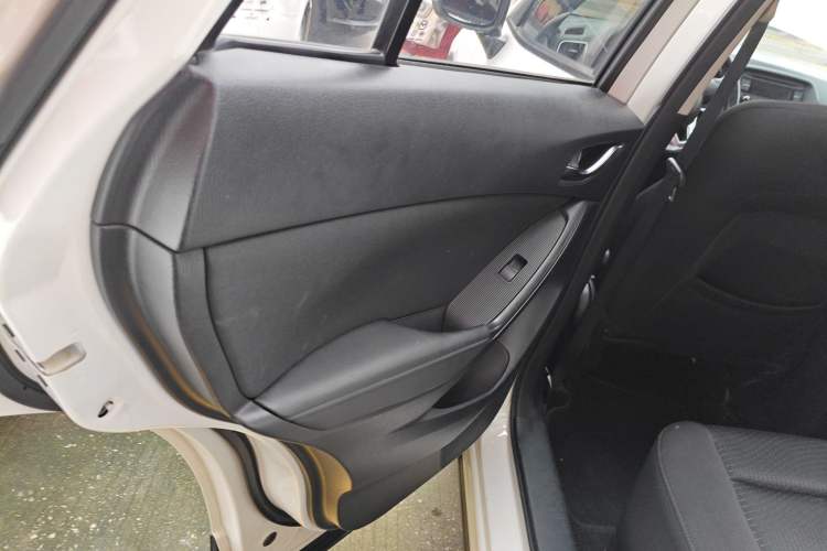 Used Mazda CX-5 2014 2.0L Automatic Two-Wheel Drive Urban Version
