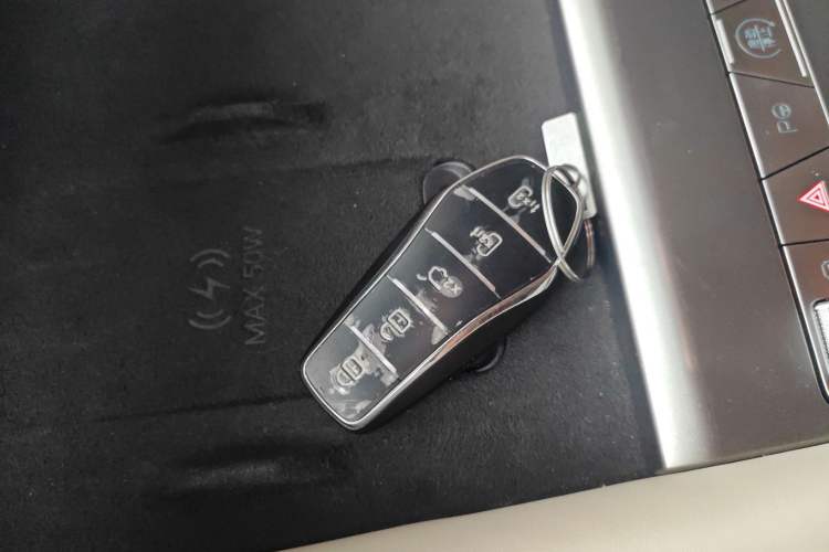 Used BYD Xia 2025 DM-i 1.5T 180km Excellence Model
