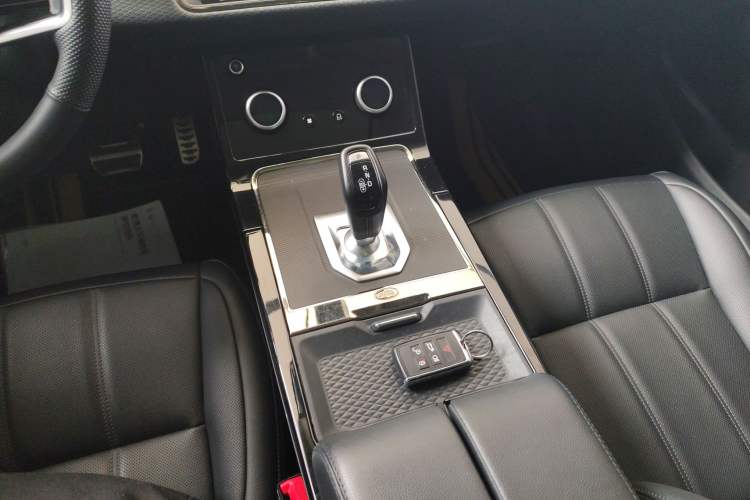 Used Land Rover Range Rover Evoque 2021 Range Rover Evoque 200 PS R-Dynamic Standard Elite Edition
